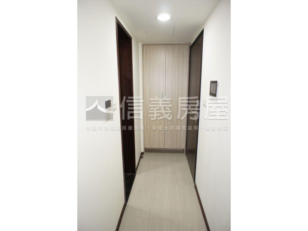 精緻西門美居套房房屋室內格局與周邊環境