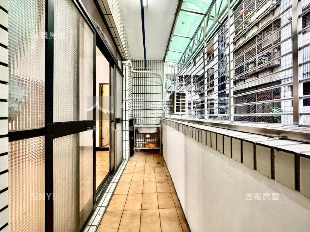 佳瑪商圈黃金二樓房屋室內格局與周邊環境