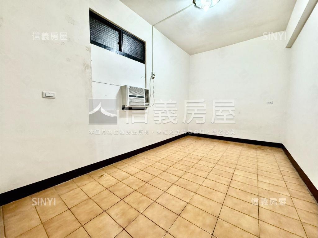佳瑪商圈黃金二樓房屋室內格局與周邊環境