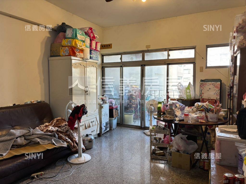 ★陽明果貿新城三房平車★房屋室內格局與周邊環境