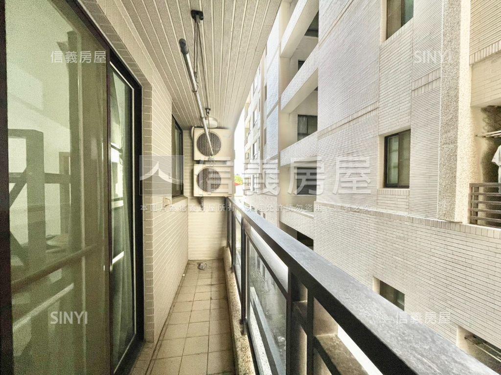 站前ＣＡＳＡ質感兩房車位房屋室內格局與周邊環境