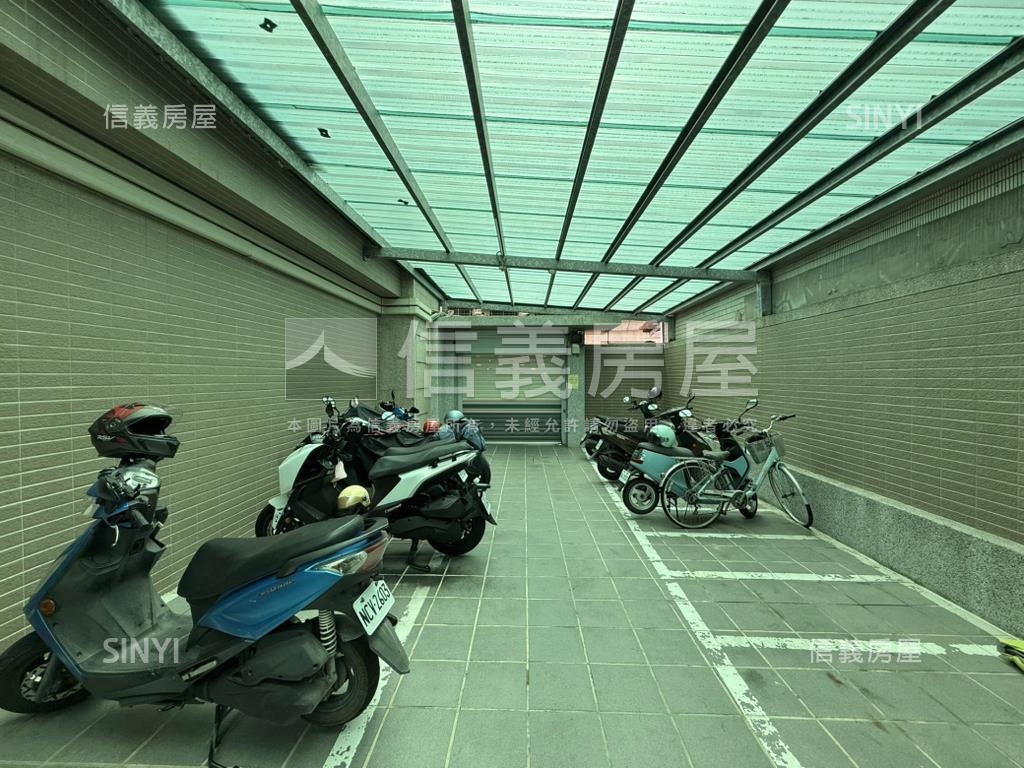 民安第美大三房車位房屋室內格局與周邊環境