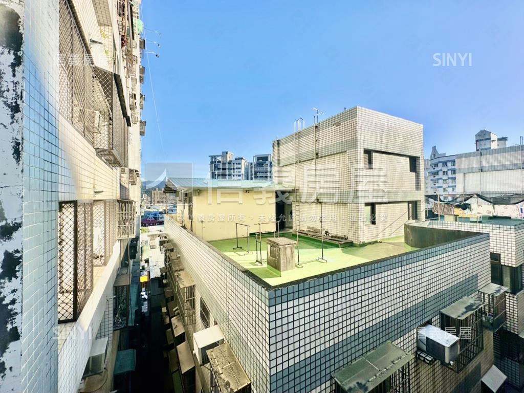 近新平國小２房平車房屋室內格局與周邊環境