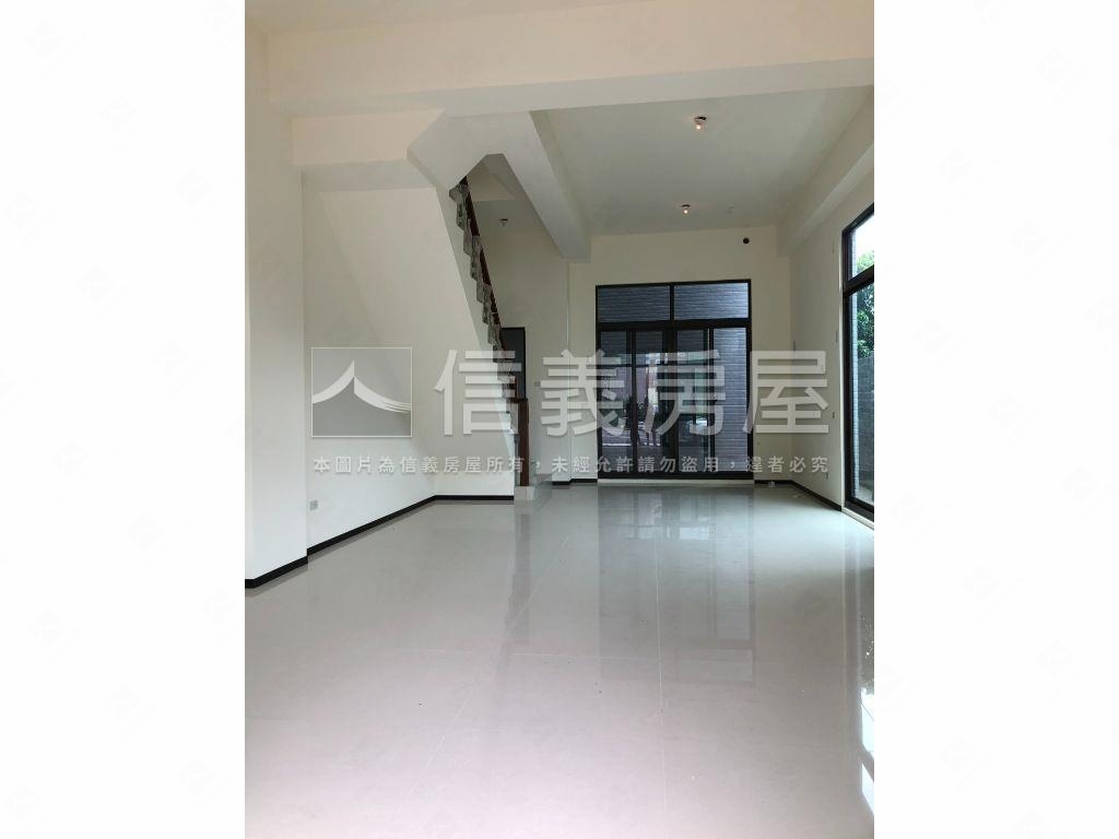 誠售南崗面寬約５米透店房屋室內格局與周邊環境