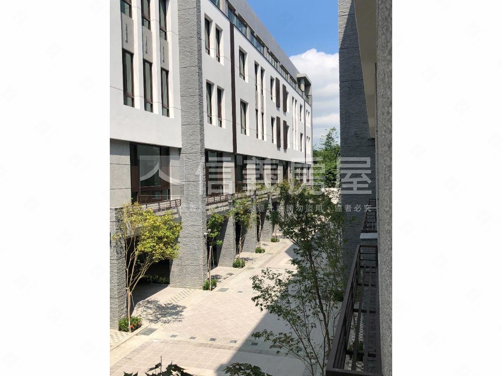 誠售南崗面寬約５米透店房屋室內格局與周邊環境