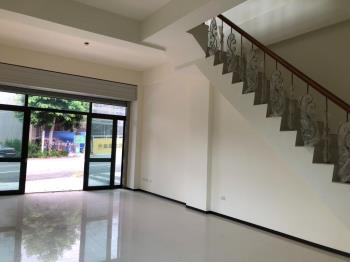 誠售南崗面寬約５米透店