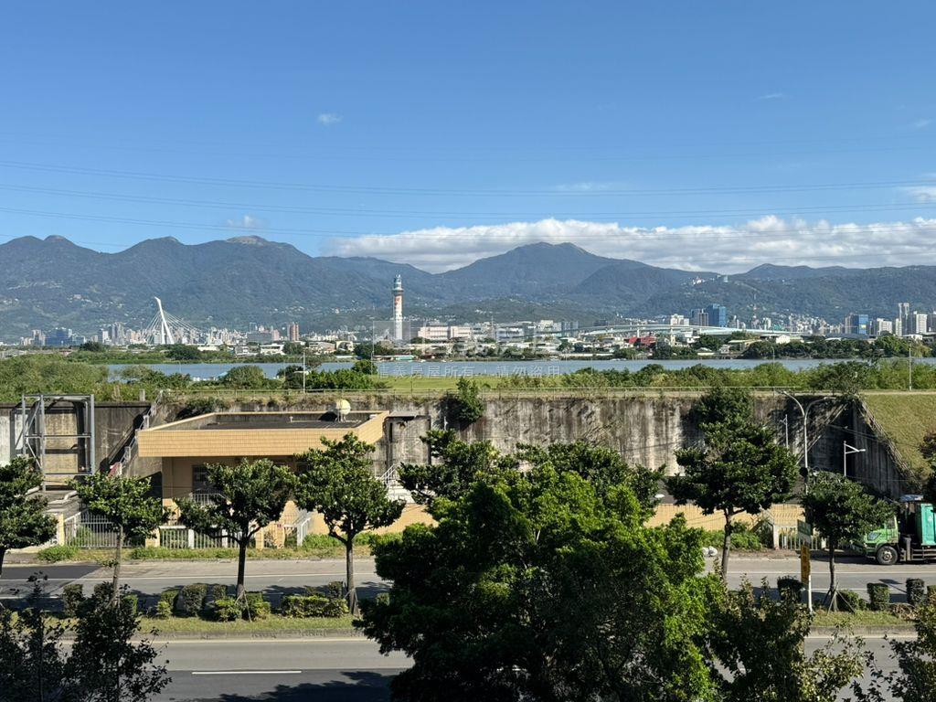 鴻華天水河景三房平面車位房屋室內格局與周邊環境