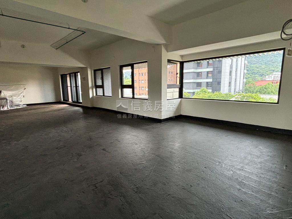 太子華威豪邸房屋室內格局與周邊環境