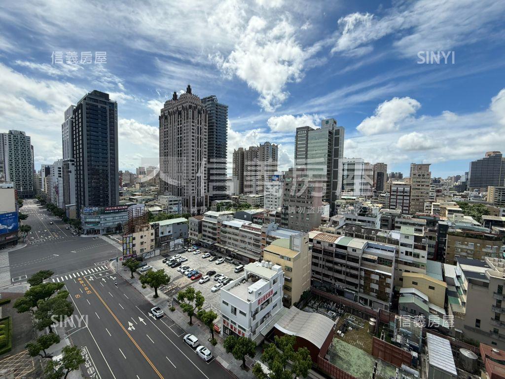 京城圓頂景觀三房平車房屋室內格局與周邊環境