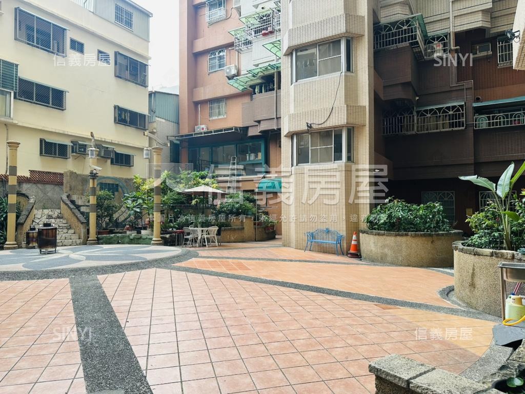 近文藻榮總收租庭園戶房屋室內格局與周邊環境