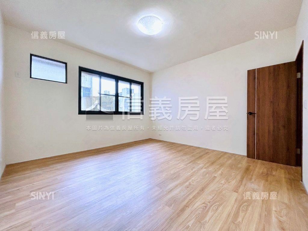近一中邊間收租自用金透店房屋室內格局與周邊環境