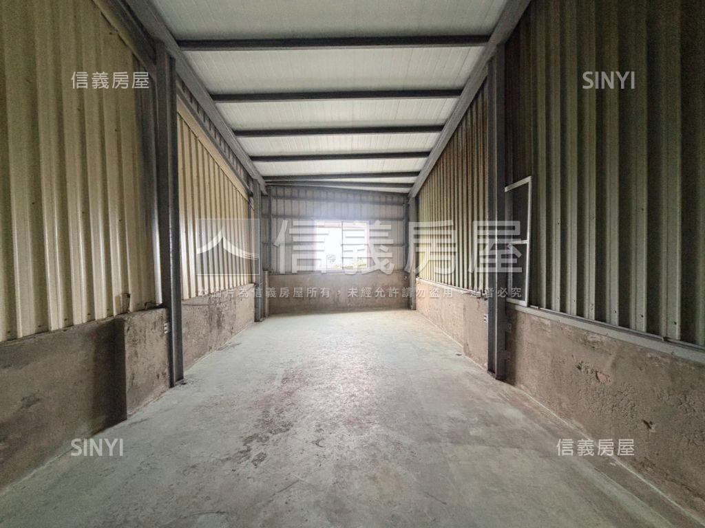 中華北路正路面金店面房屋室內格局與周邊環境