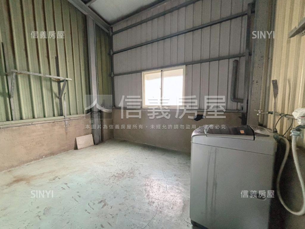 中華北路正路面金店面房屋室內格局與周邊環境