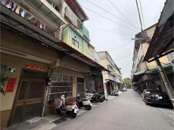 大里大地坪邊間透天