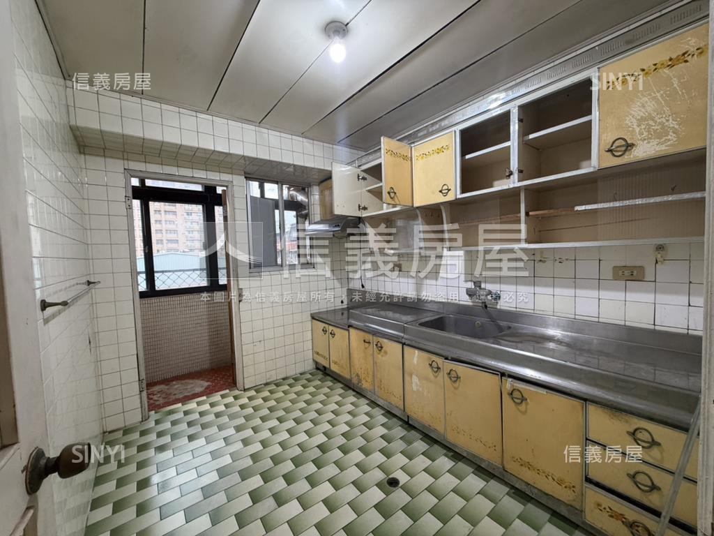 福和邊間採光靓四房房屋室內格局與周邊環境