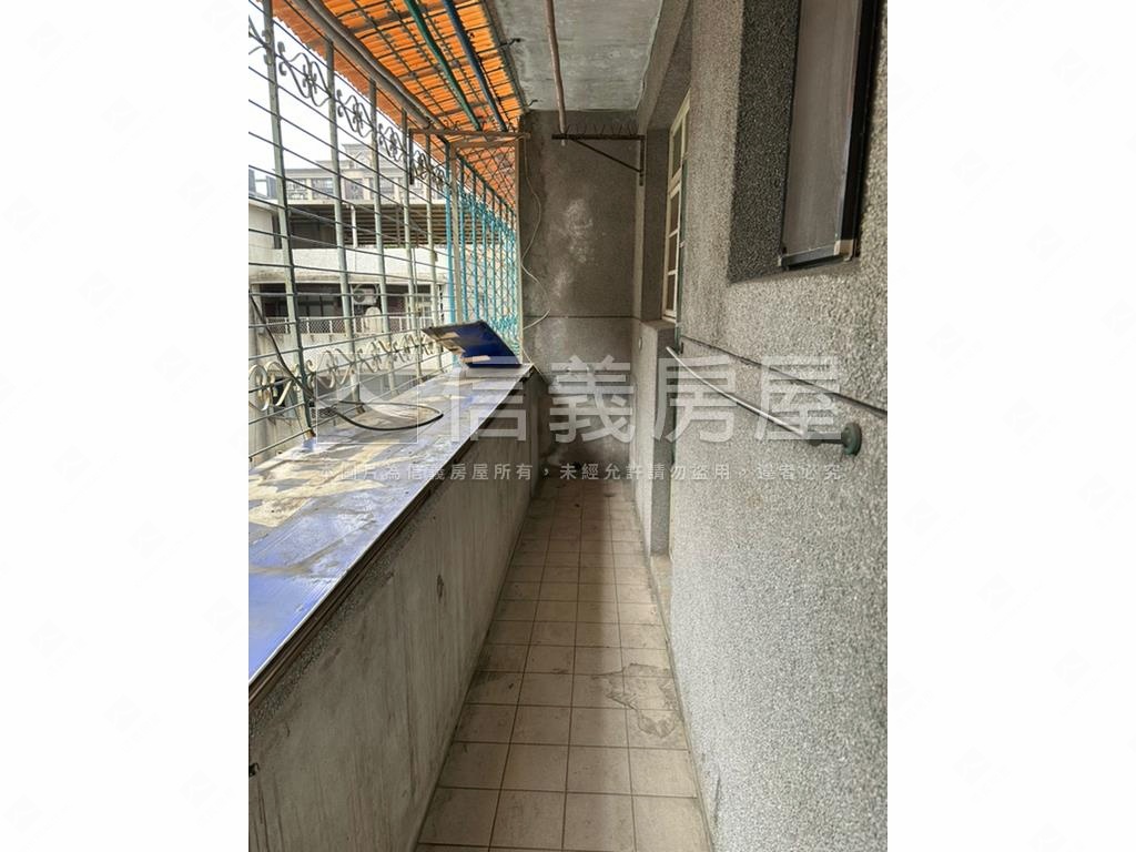 小碧潭捷運站旁漂亮公寓房屋室內格局與周邊環境