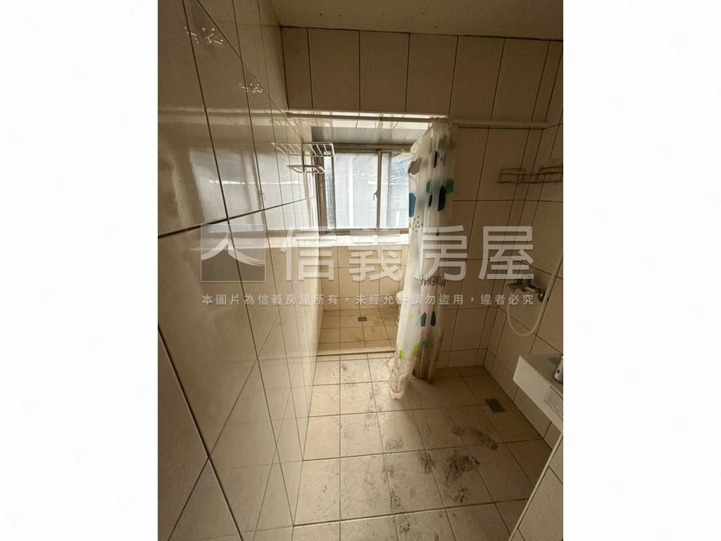 小碧潭捷運站旁漂亮公寓房屋室內格局與周邊環境