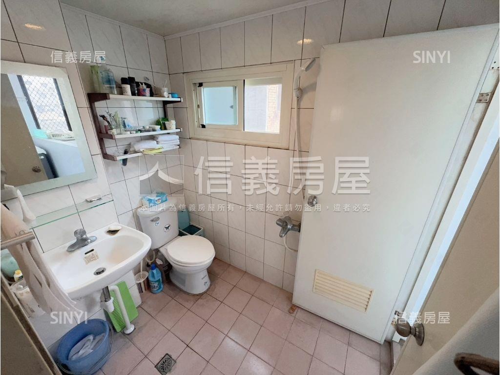 邊間低總價採光三房房屋室內格局與周邊環境