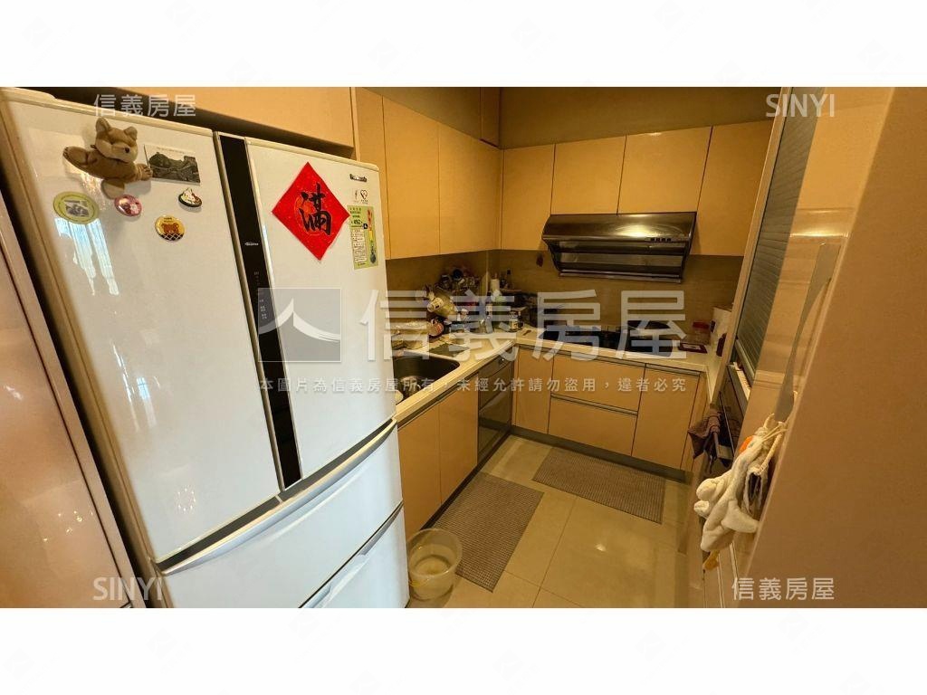 １１期大面寬黃金店墅房屋室內格局與周邊環境