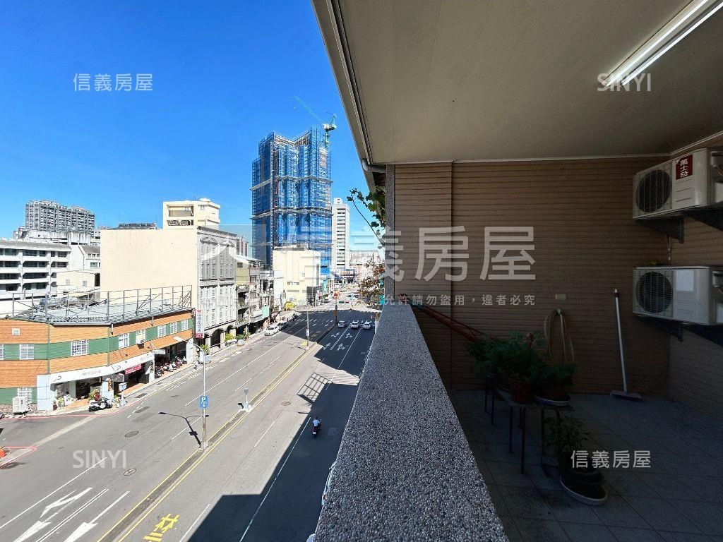 正五權路黃金透店房屋室內格局與周邊環境