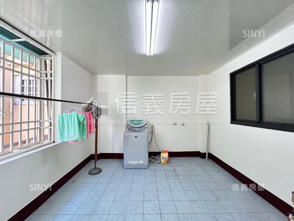 正五權路黃金透店房屋室內格局與周邊環境
