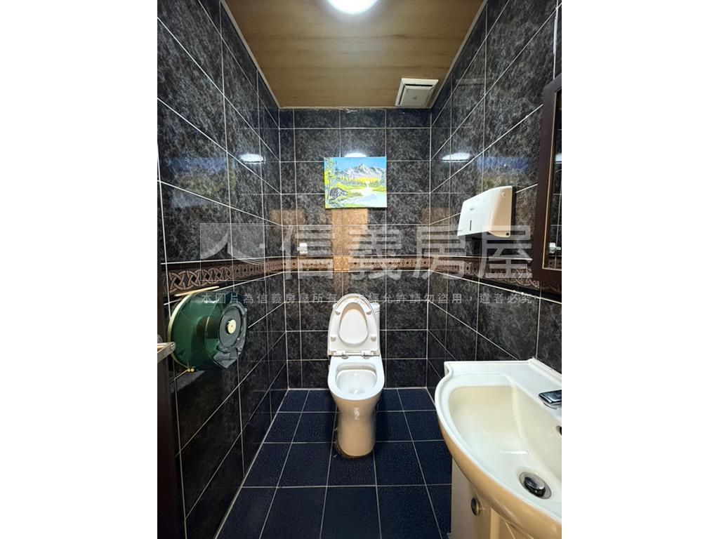 正市民大道獨棟透天房屋室內格局與周邊環境