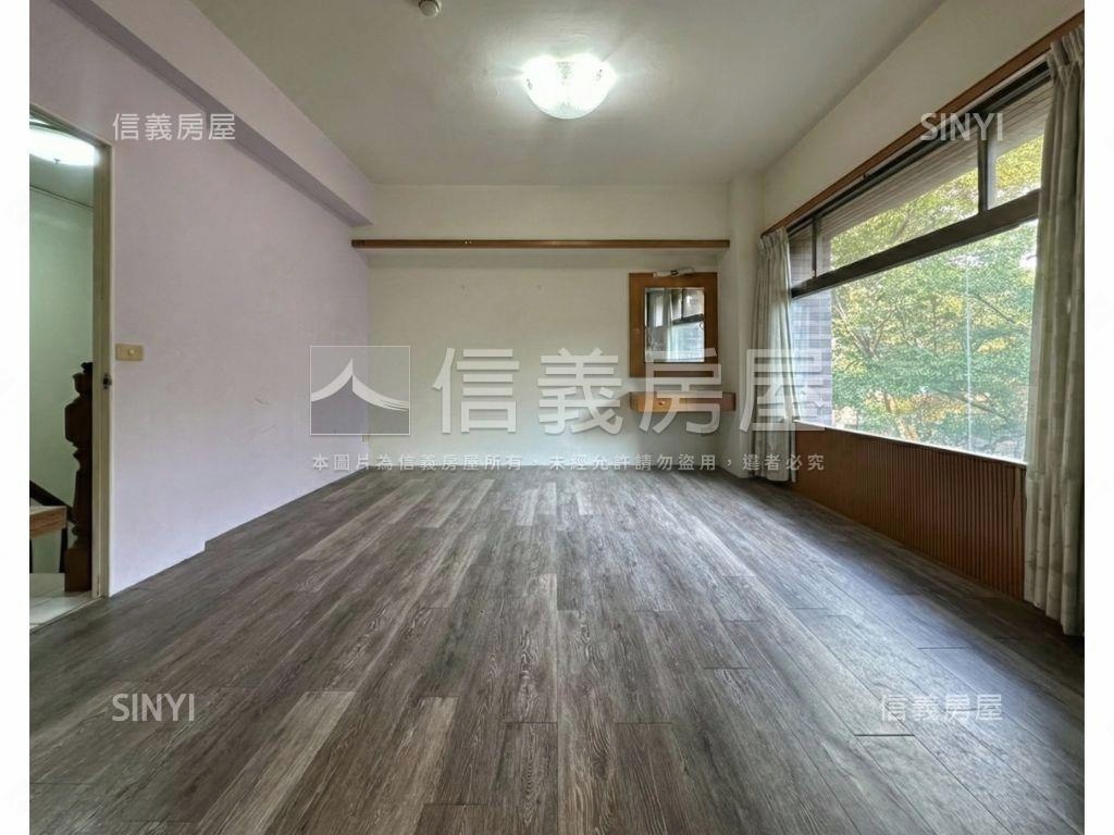 專＊面公園近北區四房平車房屋室內格局與周邊環境