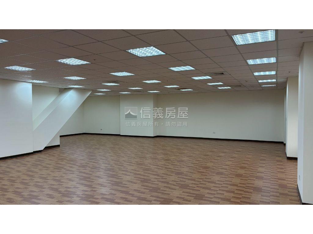 Ｕ－ＴＯＷＮ方正雙戶Ｃ房屋室內格局與周邊環境