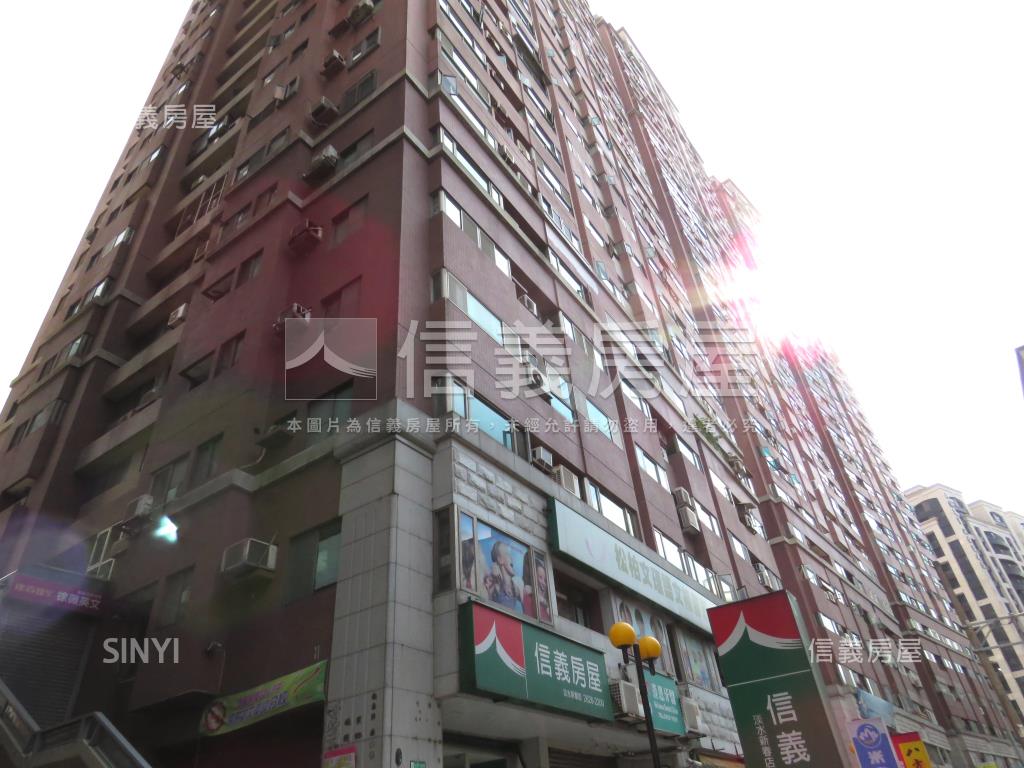 摩天套房房屋室內格局與周邊環境