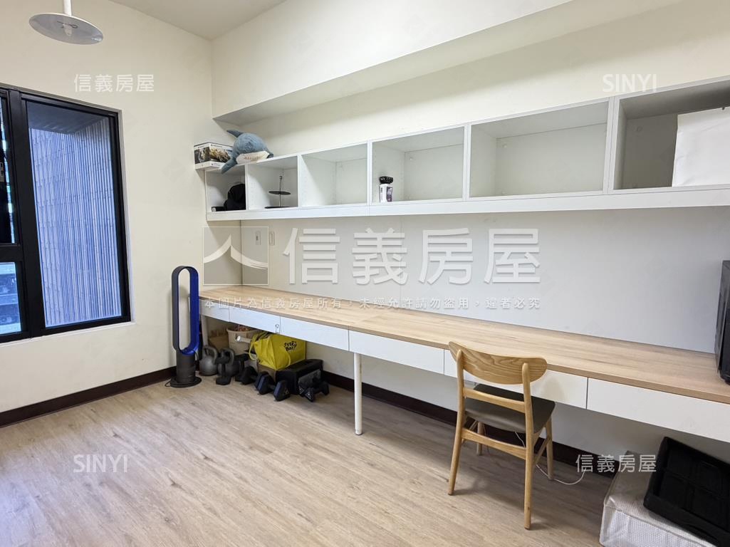 海都高樓層帶平面車位房屋室內格局與周邊環境