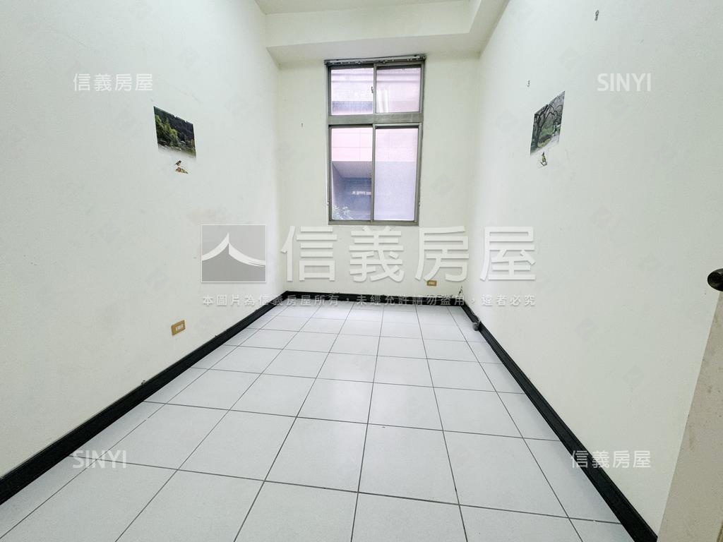 店長推薦電梯便利二樓房屋室內格局與周邊環境