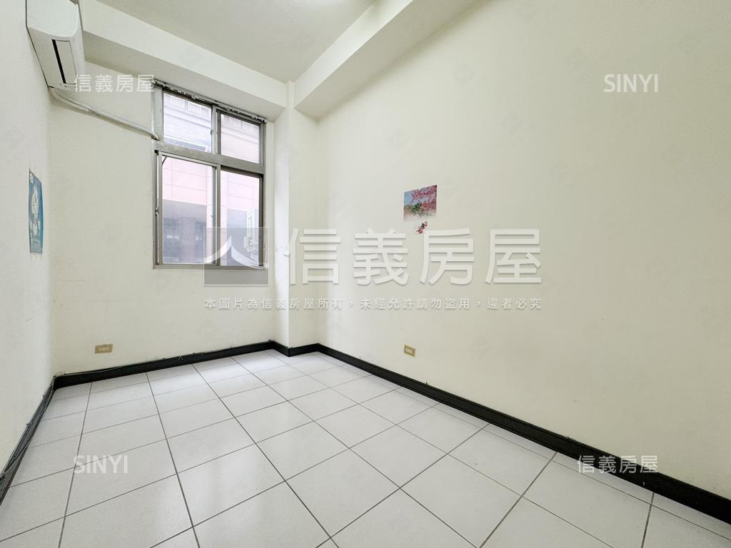 店長推薦電梯便利二樓房屋室內格局與周邊環境