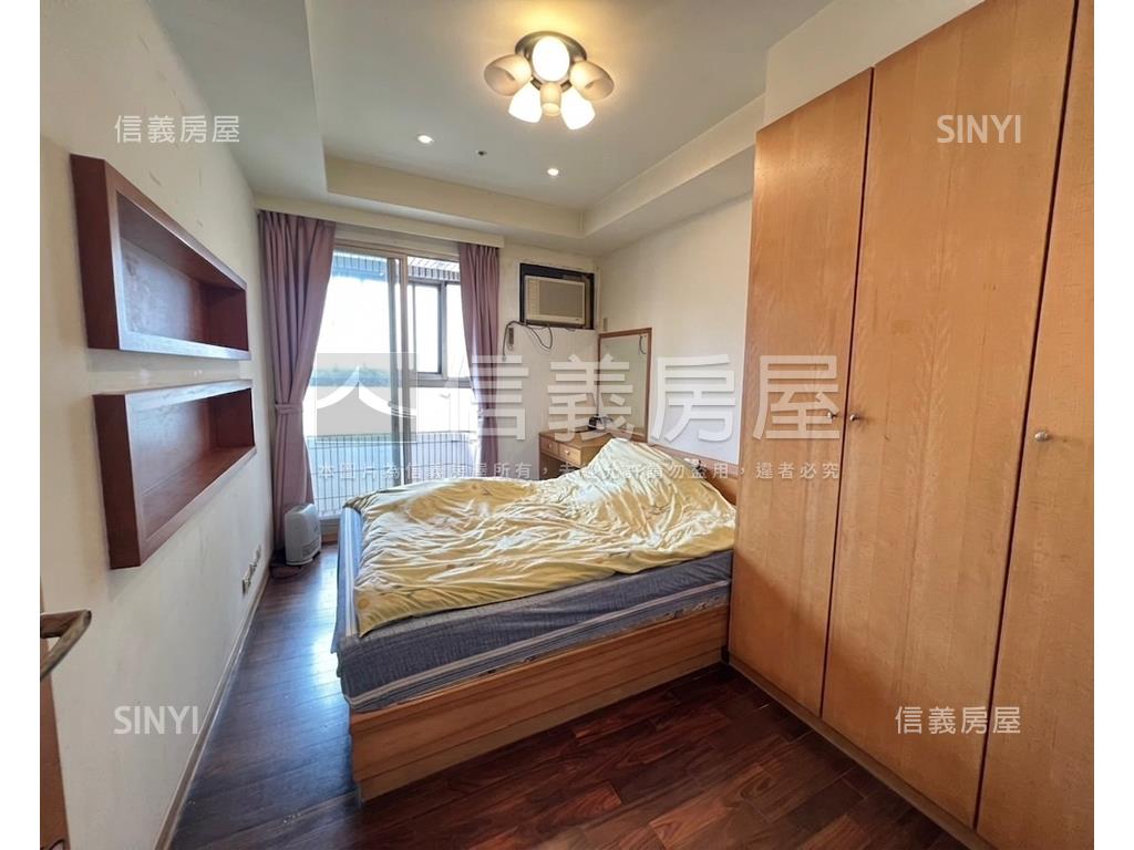 登峰天廈高樓景觀可抽車位房屋室內格局與周邊環境