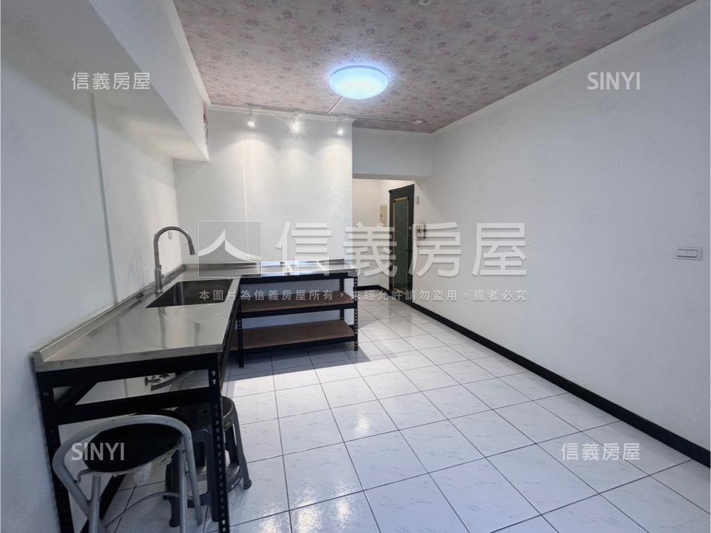 巨蛋捷運百貨陽光精美宅房屋室內格局與周邊環境