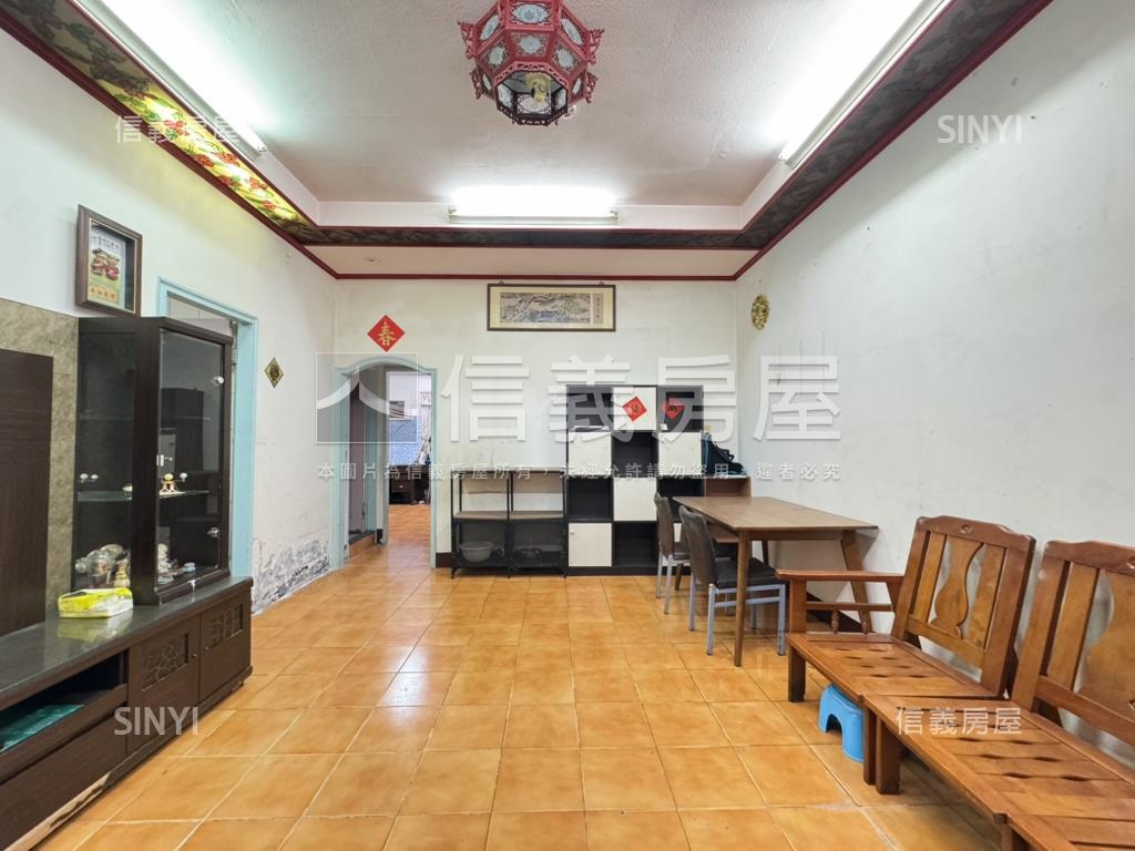 捷運中和站靜巷美寓房屋室內格局與周邊環境