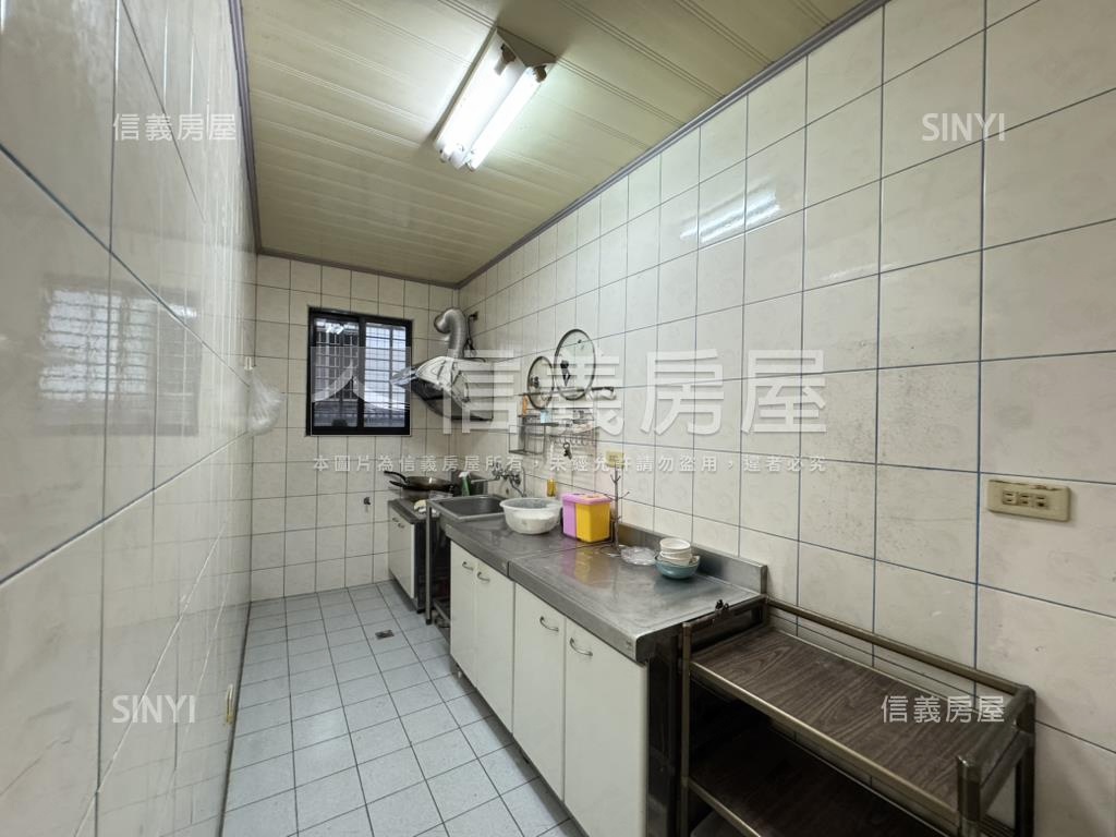 捷運中和站靜巷美寓房屋室內格局與周邊環境