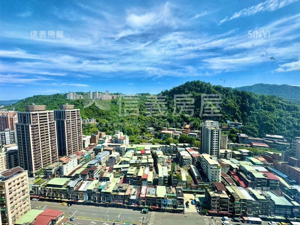 天闊首購高樓景觀美３房房屋室內格局與周邊環境