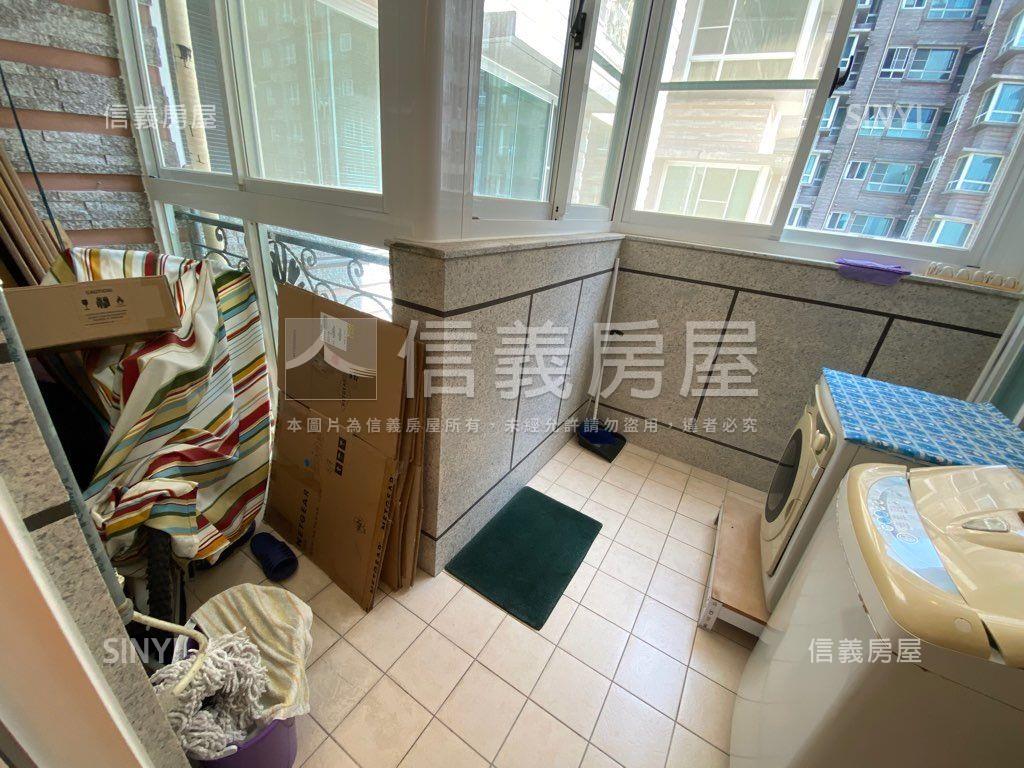 台北灣海景３房車位房屋室內格局與周邊環境