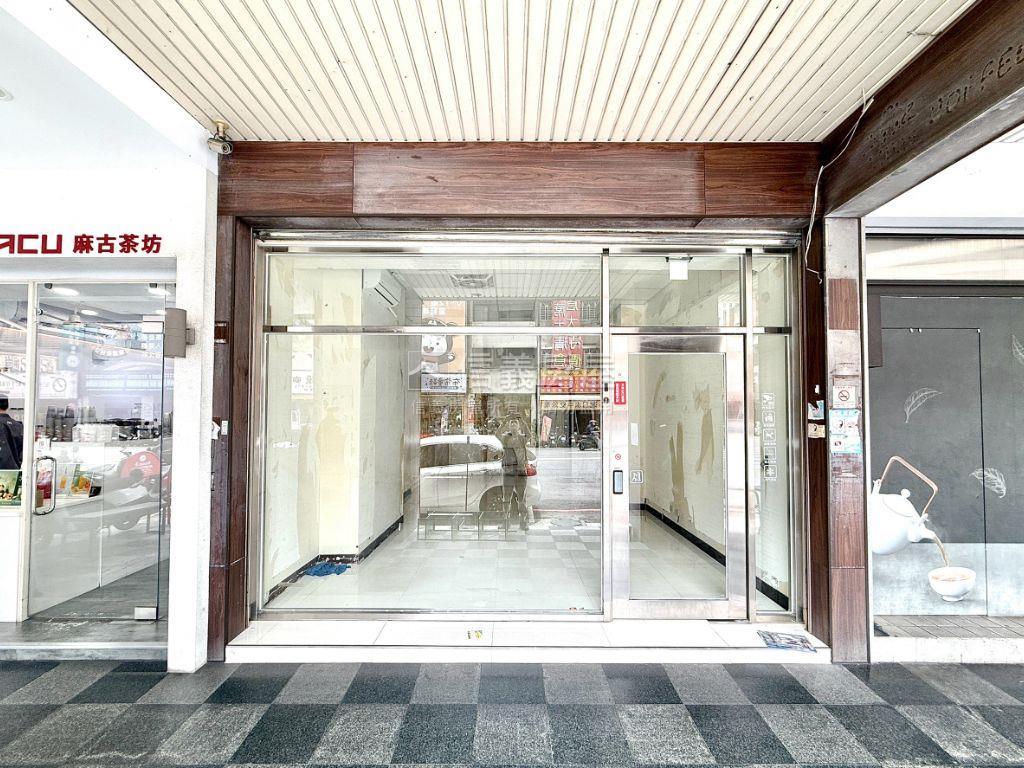 漢口路黃金商圈正３樓店面房屋室內格局與周邊環境