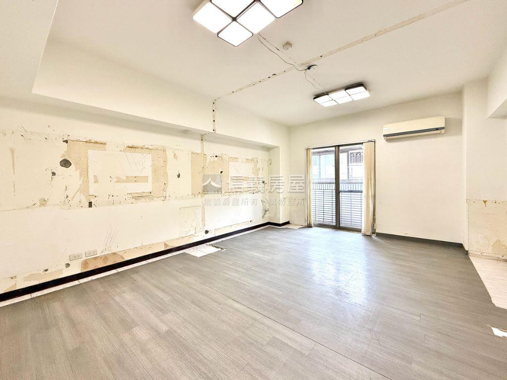 漢口路黃金商圈正３樓店面房屋室內格局與周邊環境