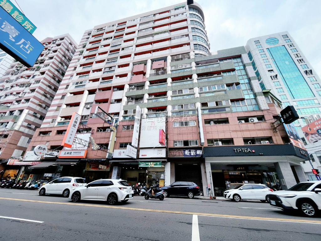 漢口路黃金商圈正３樓店面房屋室內格局與周邊環境