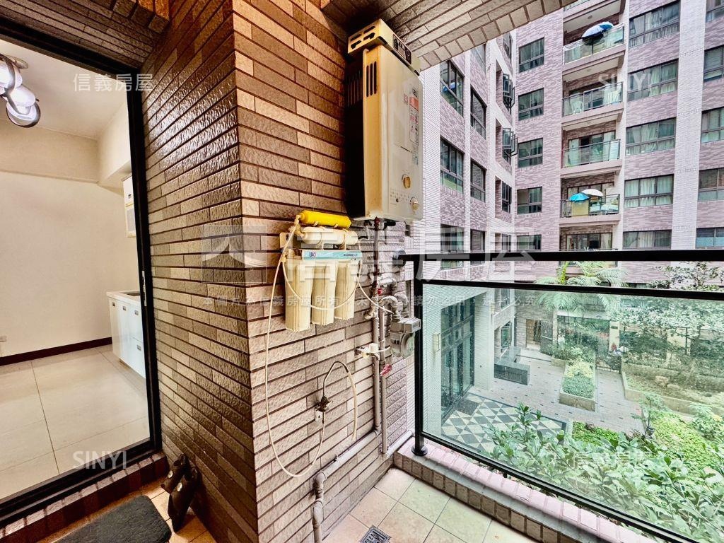 近左營高鐵樹景採光三房房屋室內格局與周邊環境