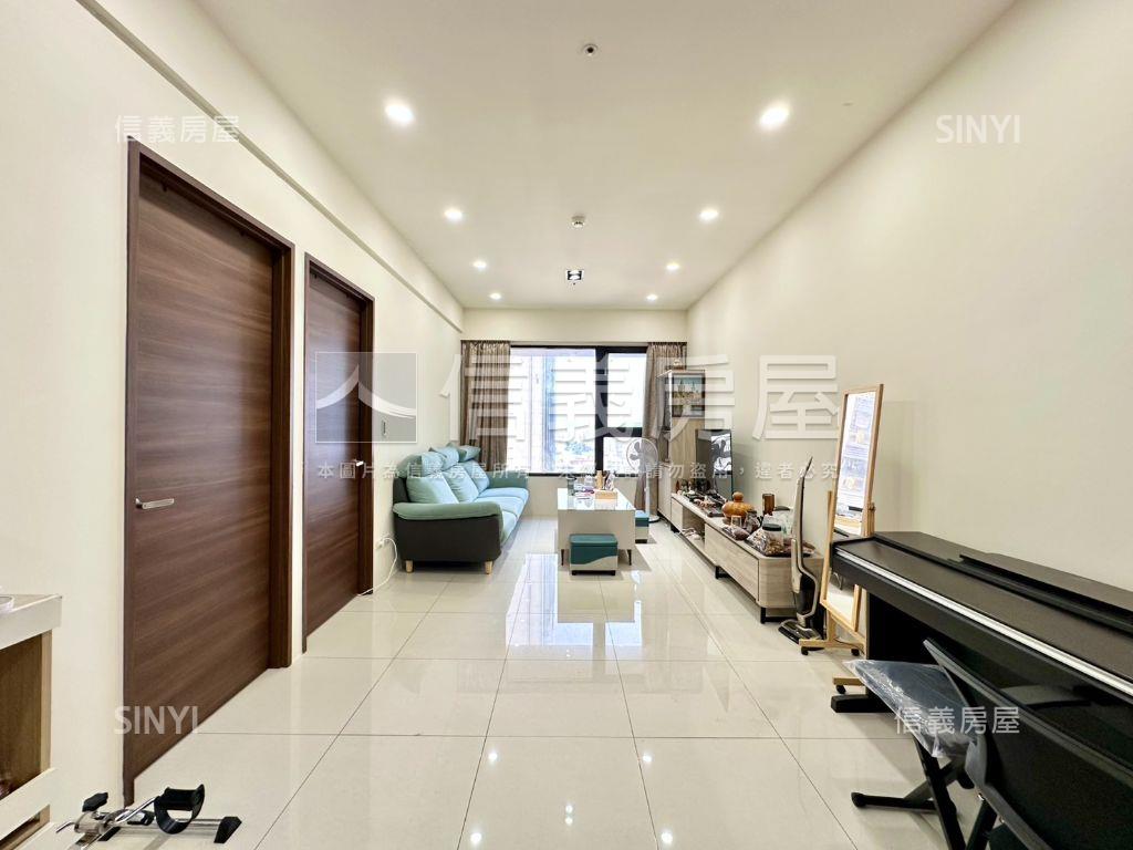 專任捷運捷仕堡電梯３房房屋室內格局與周邊環境