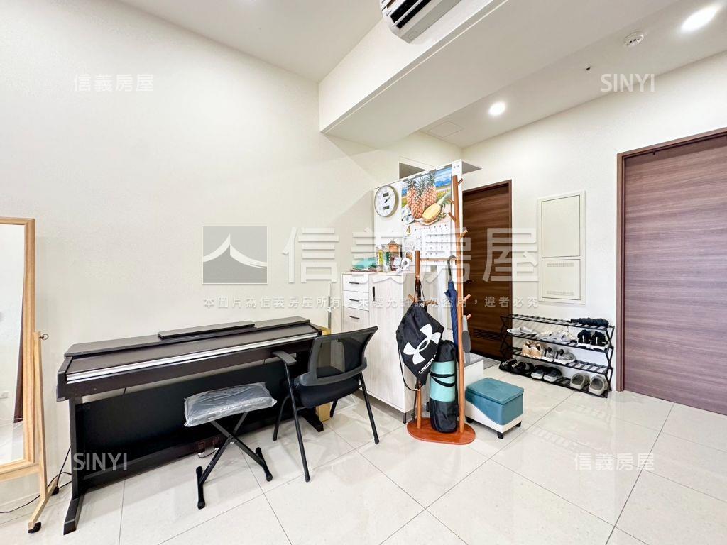 專任捷運捷仕堡電梯３房房屋室內格局與周邊環境