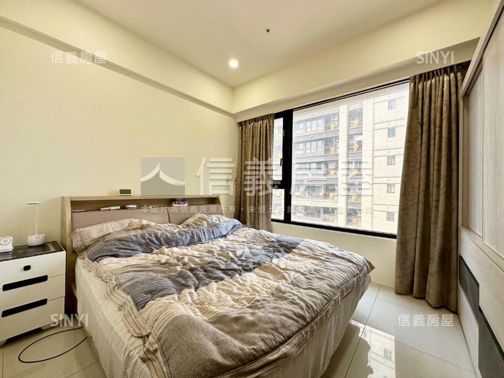 專任捷運捷仕堡電梯３房房屋室內格局與周邊環境