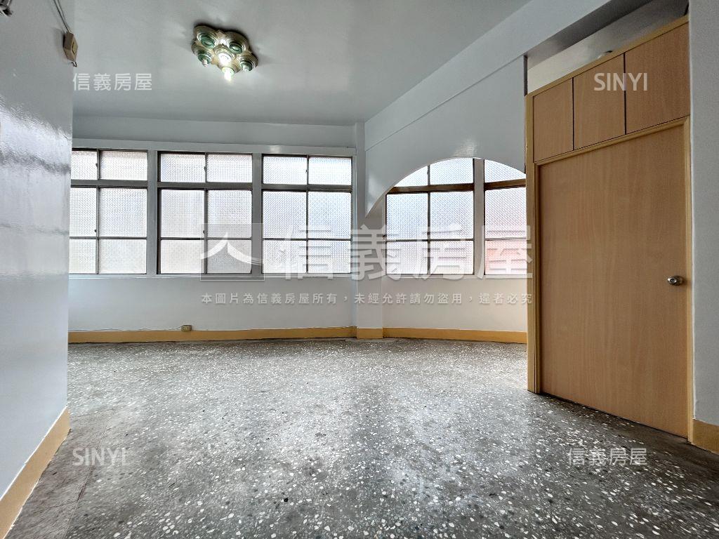 力行稀有三樓美寓房屋室內格局與周邊環境