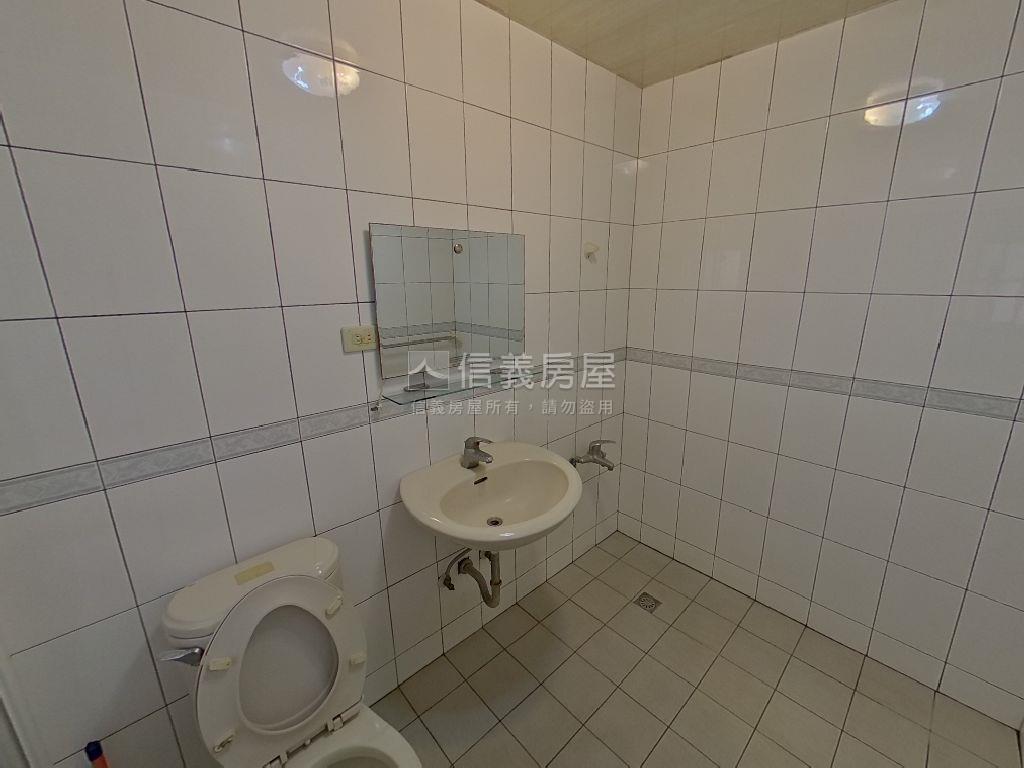 寶藏士東邊間二樓房屋室內格局與周邊環境