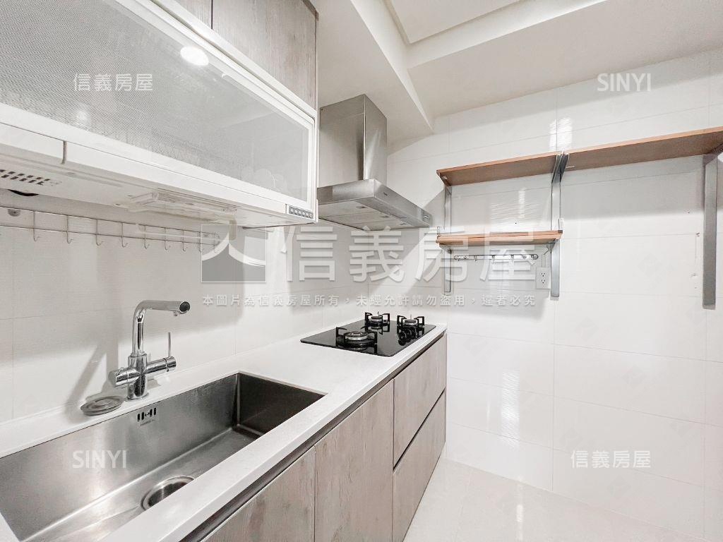 ＜新案＞１２期裝潢樹梢戶房屋室內格局與周邊環境