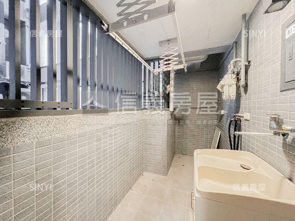 ＜新案＞１２期裝潢樹梢戶房屋室內格局與周邊環境