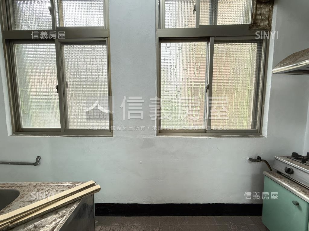 ☆明德☆三代同堂透天厝房屋室內格局與周邊環境